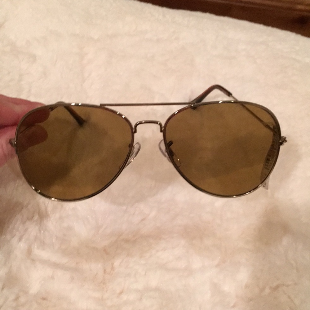Ann Taylor aviator sunglasses